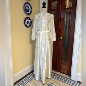 Lorraine | 1980s Satin Floor Length Dressing Gown/Robe, Embroidered Collar